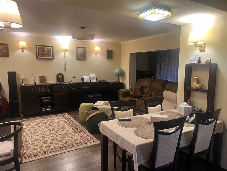 Apartament 3 camere decomandat etaj intermediar Scriitorilor, Brasov