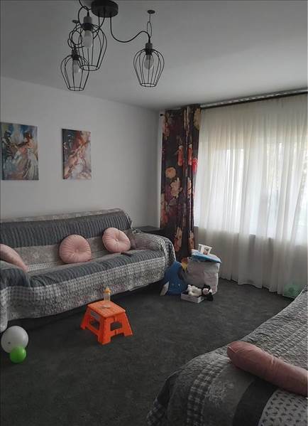 Vanzare apartament 4 camere decomandat Noua, Brasov