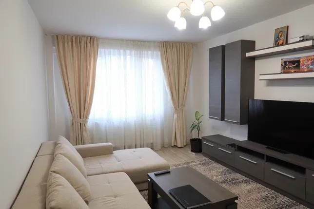Vanzare apartament 3 camere decomandat Vlahuta, Brasov