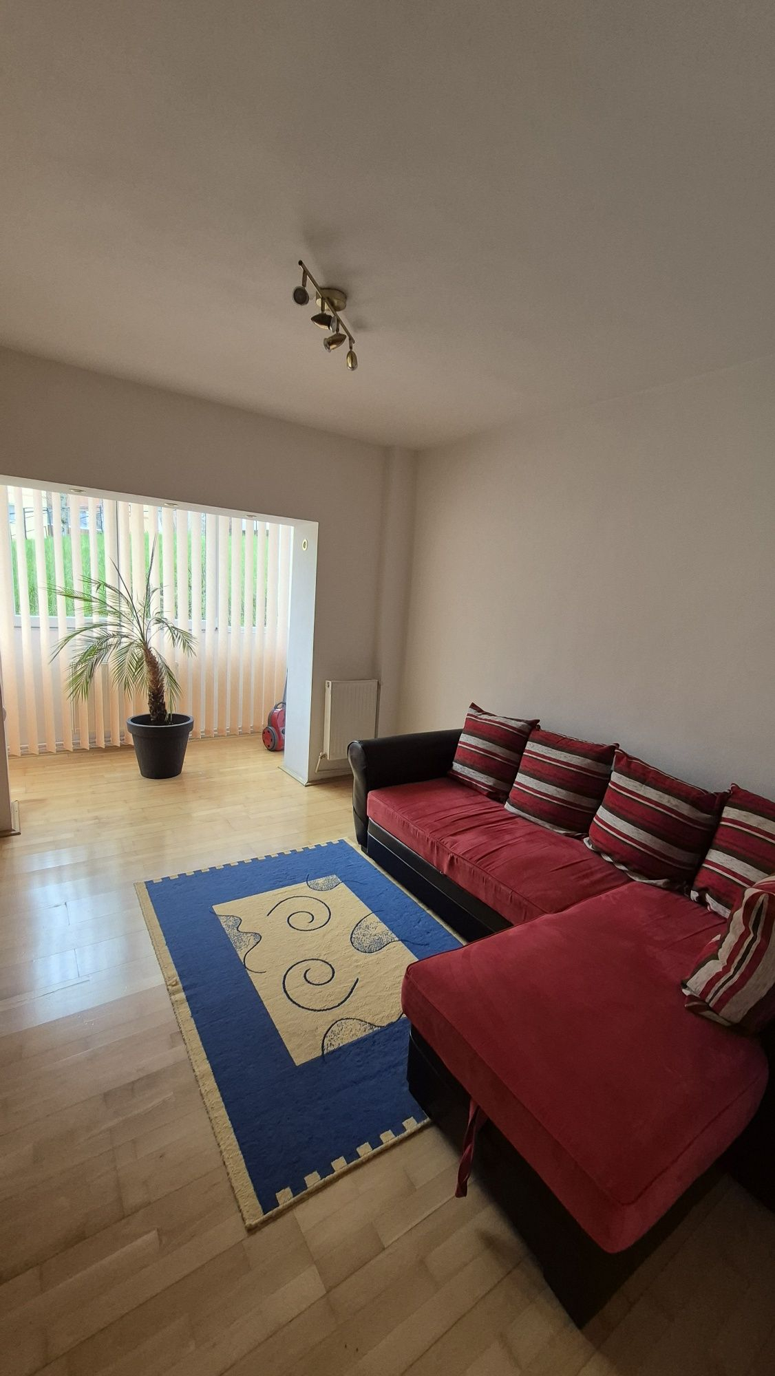Apartament 2 camere decomandat bloc vila Racadau