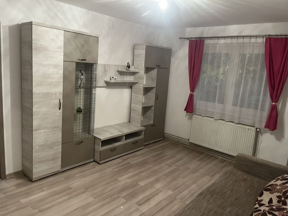 Apartament 2 camere renovat zona Astra