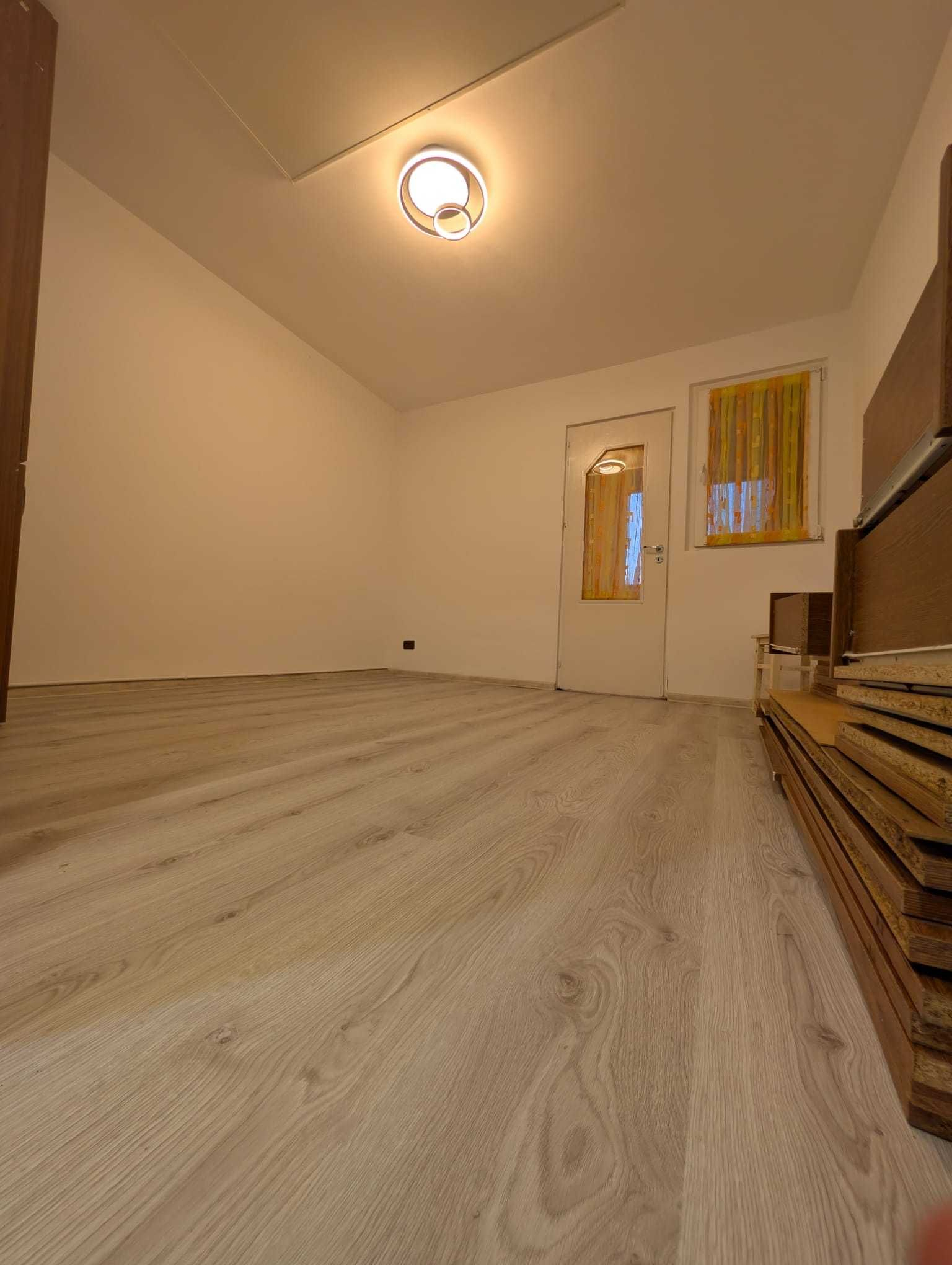 Garsoniera zona Tractorul