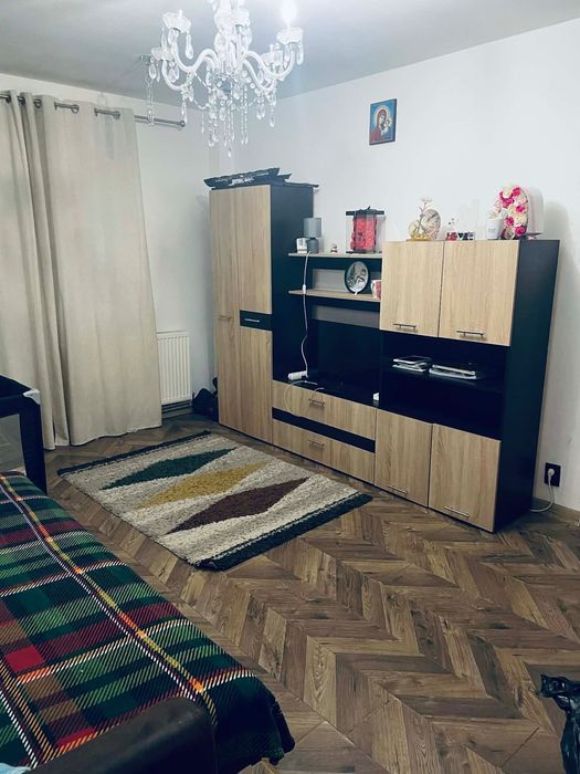 Apartament 2 camere etajul 2 zona Noua