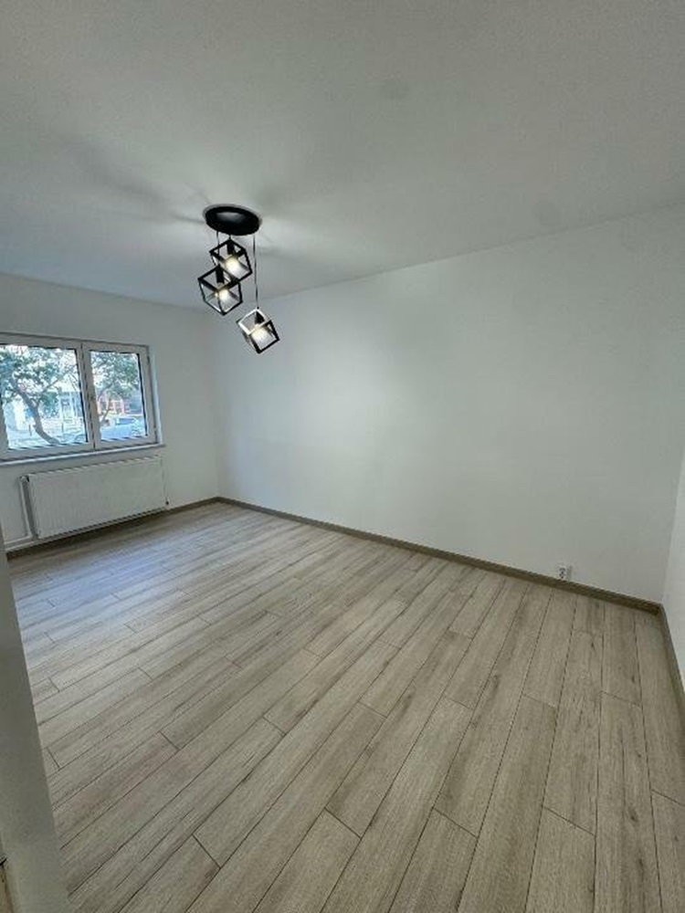 Vanzare apartament 2 camere decomandat Grivitei, Brasov