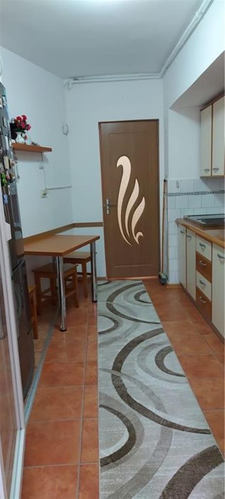 Apartament 2 camere decomandat, etajul 1 Racadau, Brasov