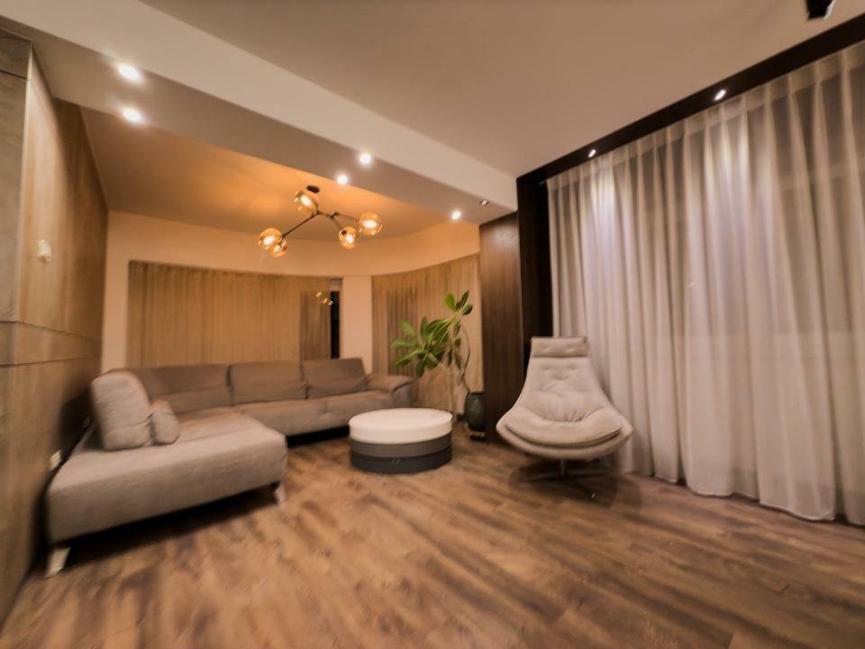 Apartament 3 camere decomandat intrare Racadau