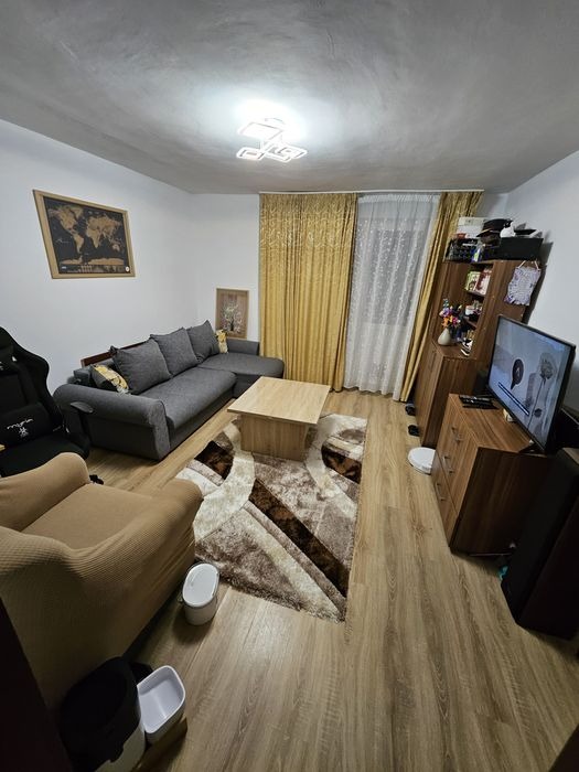 Apartament 2 camerere etaj intermediar Avram Iancu