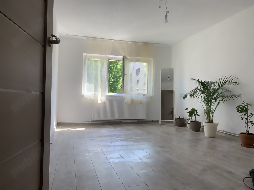 Apartament 3 camere decomandat renovat zona Judetean