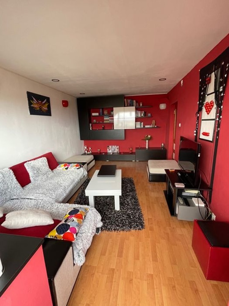 Apartament 3 camere etaj intermediar Triaj