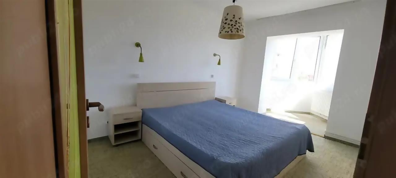 Apartament 4 camere decomandat Grivitei