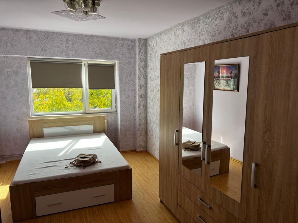 Apartament 2 camere decomandat etajul 1 intrare Racadau