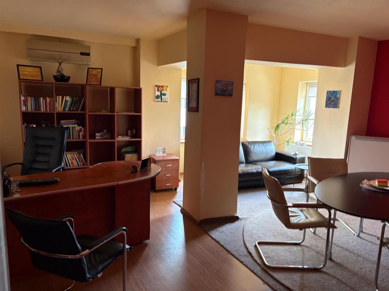Apartament 3 camere Centrul Civic- Kogalniceanu