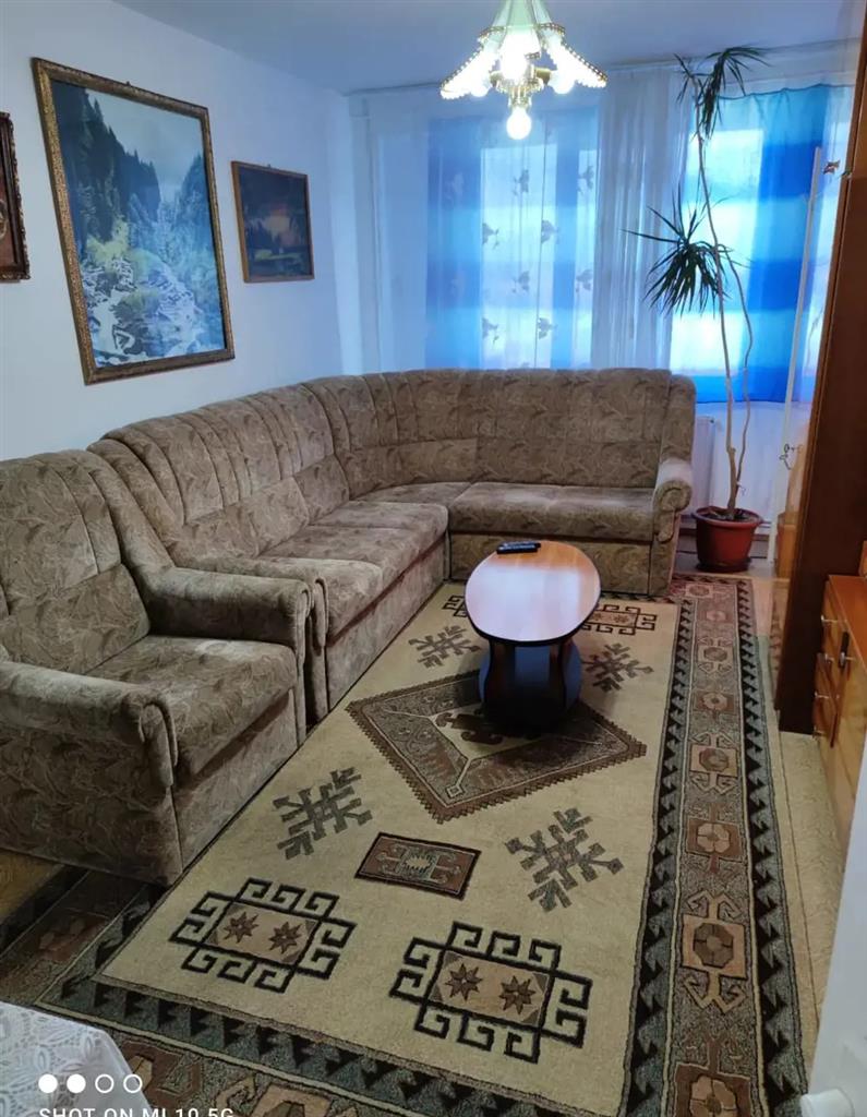 Apartament 3 camere zona Astra