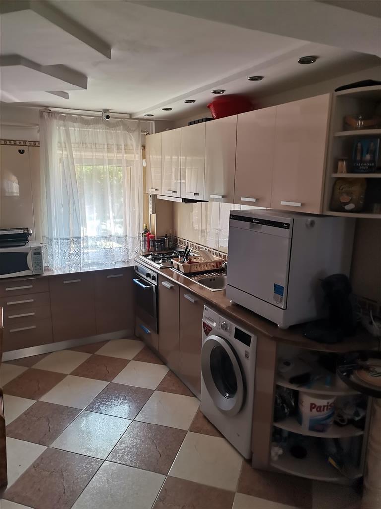 Apartament 3 camere decomandat etajul 1 Racadau- Magnolia