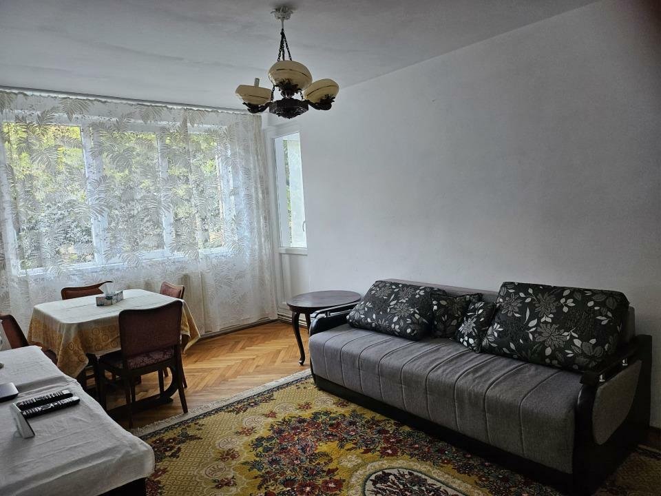 Apartament 3 camere etajul 1 Victoriei