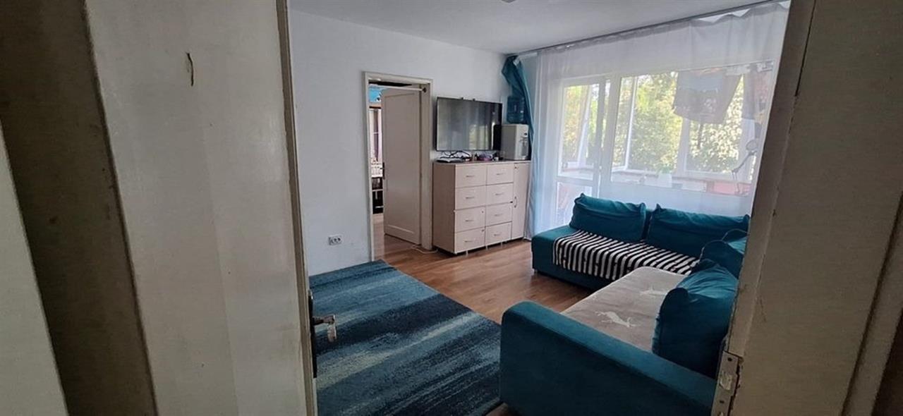 Apartament 2 camere etajul 1 zona Astra