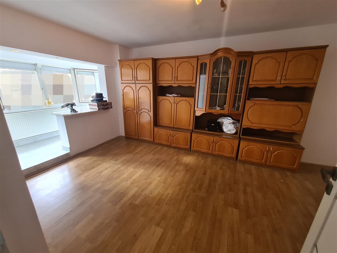 Apartament 2 camere decomandat Centrul Civic Toamnei