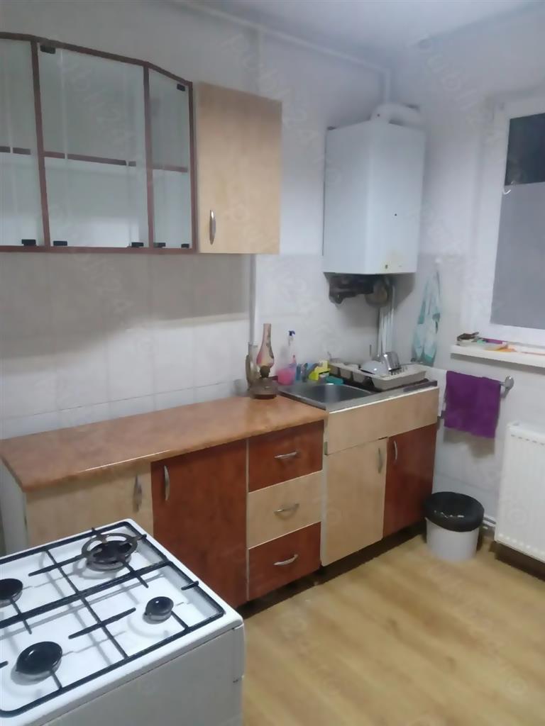 Apartament 3 camere zona Grivitei