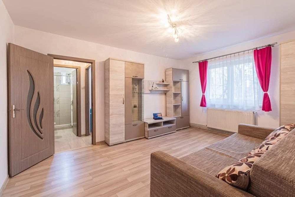 Apartament 2 camere renovat zona Astra