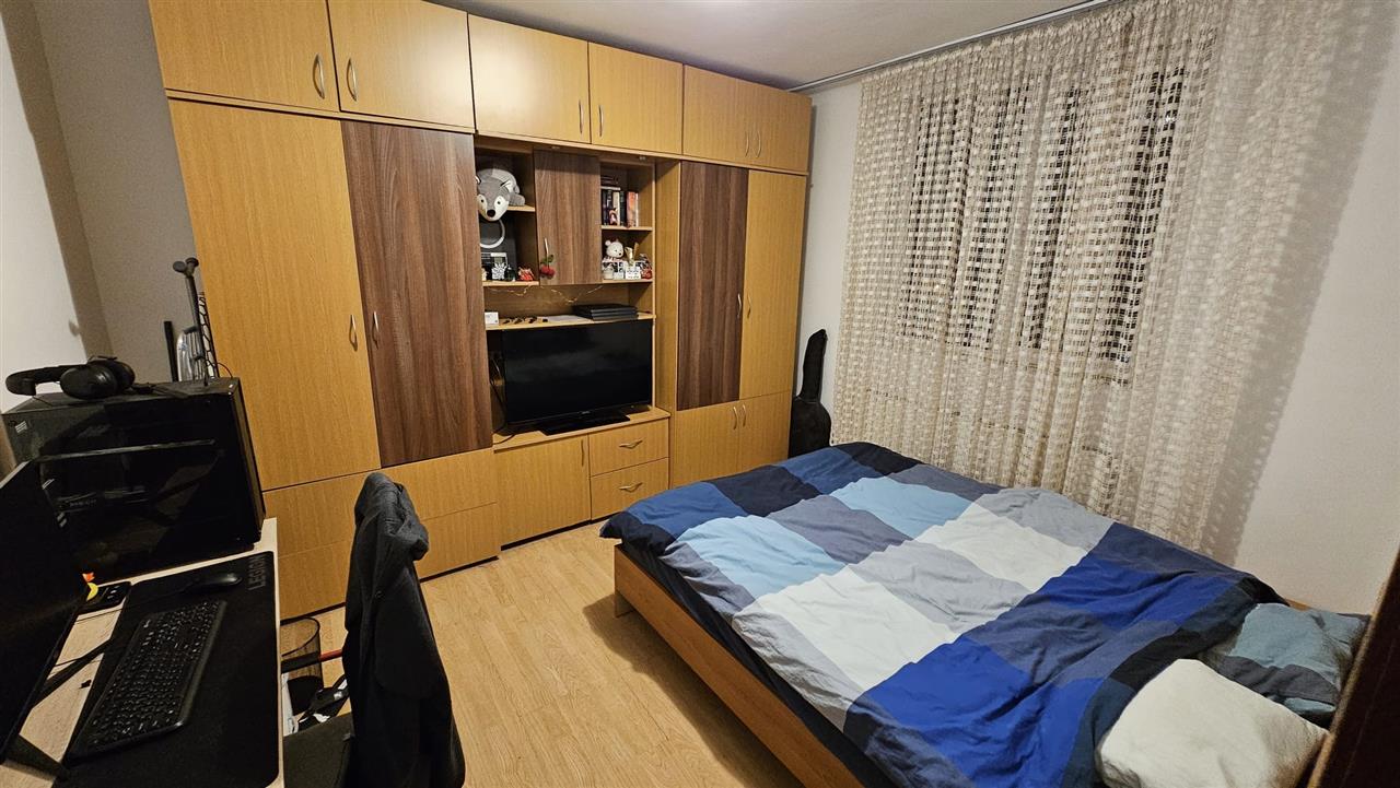 Garsoniera decomandata zona Judetean