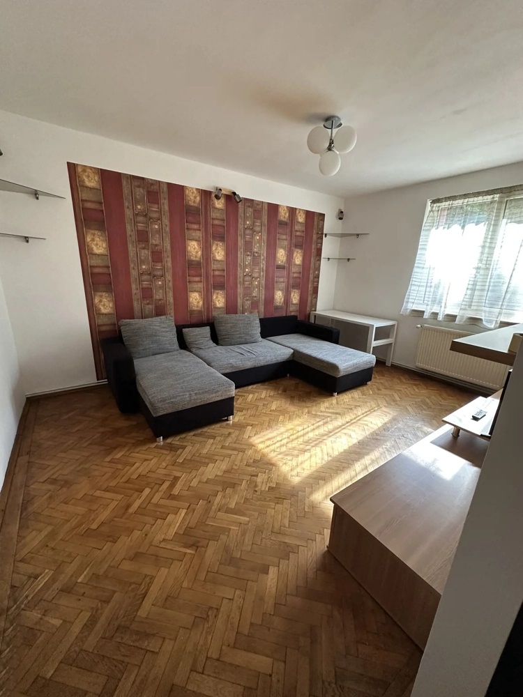 Apartament 3 camere zona Judetean