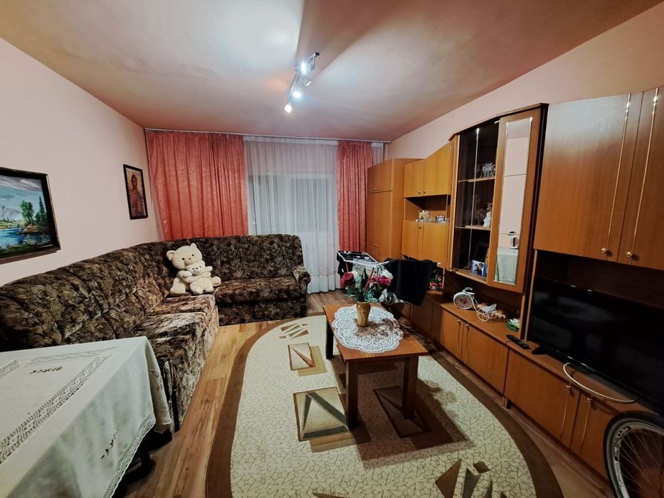 Apartament 3 camere zona Noua