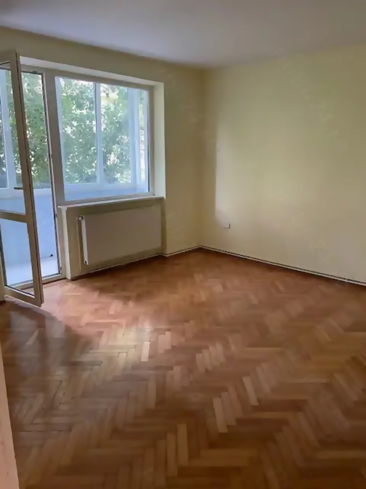 Apartament 3 camere Calea Bucuresti