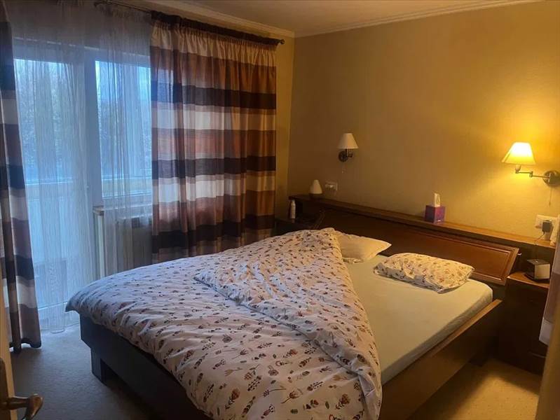 Apartament 3 camere decomandat etaj intermediar Scriitorilor, Brasov