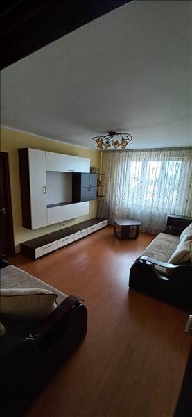 Apartament 3 camere etaj intermediar Gemenii, Brasov