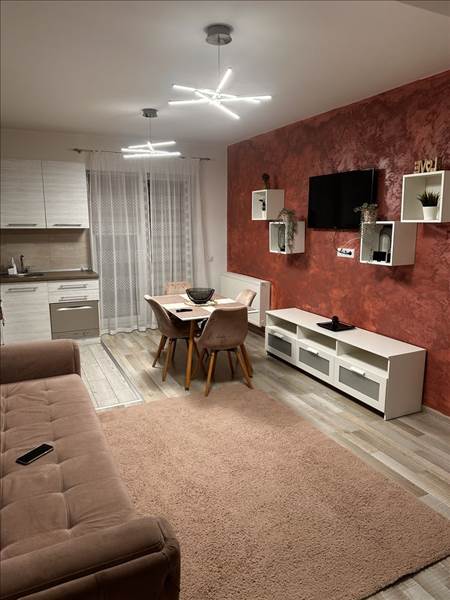 Vanzare apartament 2 camere decomandat bloc nou Tractorul, Brasov