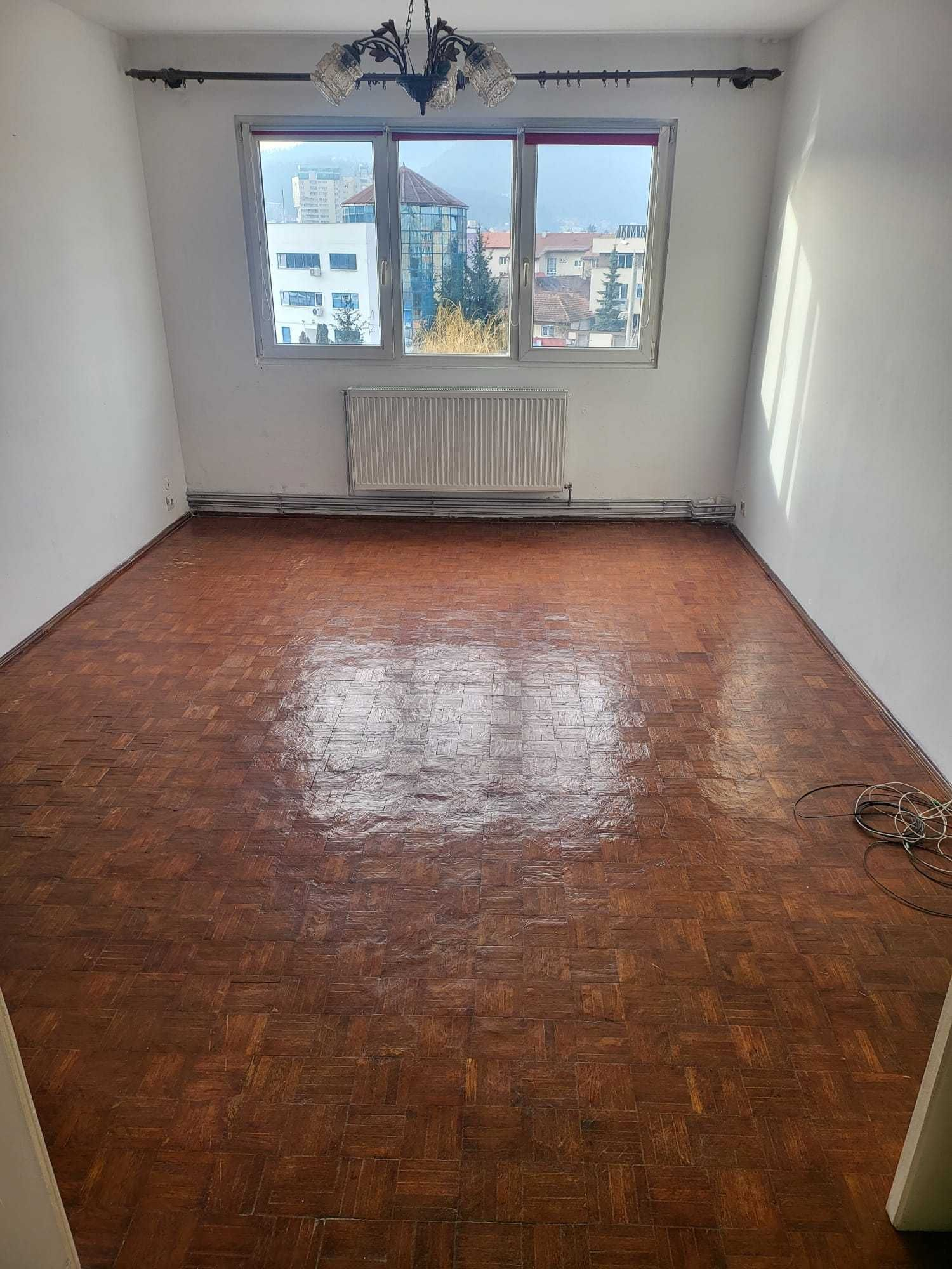 Apartament 3 camere etaj intermediar zona Garii