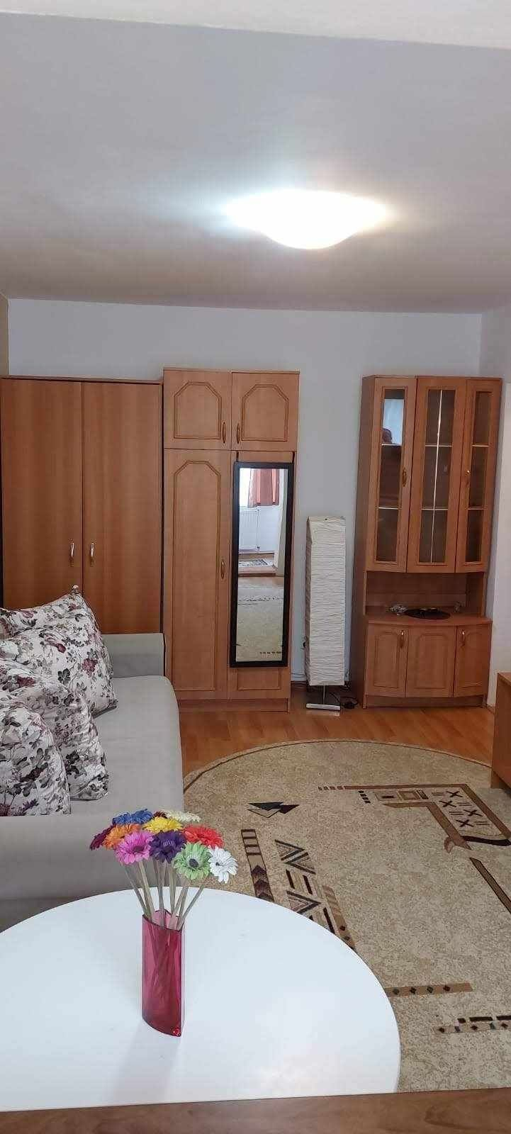 Garsoniera bloc de apartamente etaj intermediarRacadau