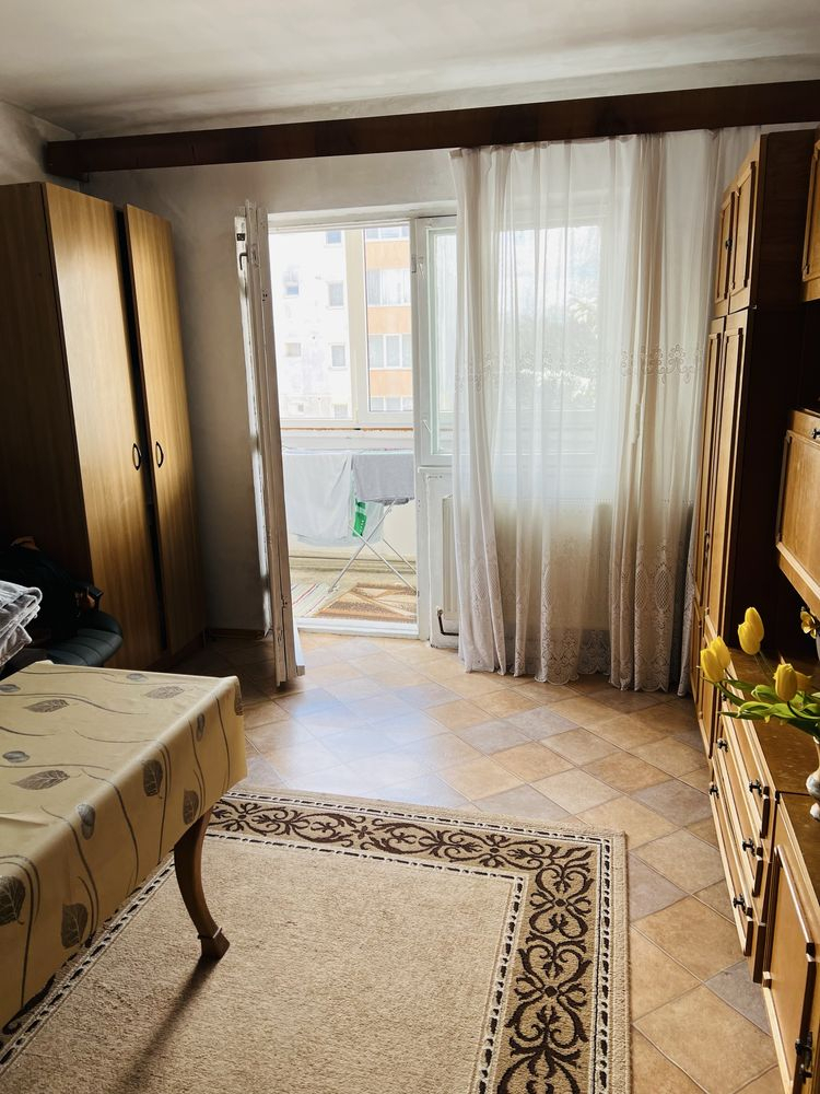 Apartament 3 camere decomandat Tractorul