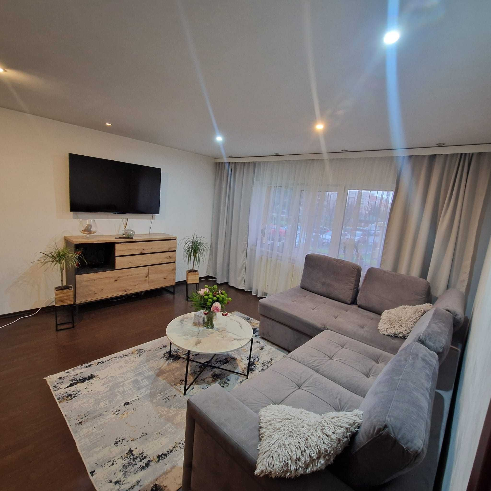 Apartament 2 camere decomandat Racadau- Parcul Trandafirilor