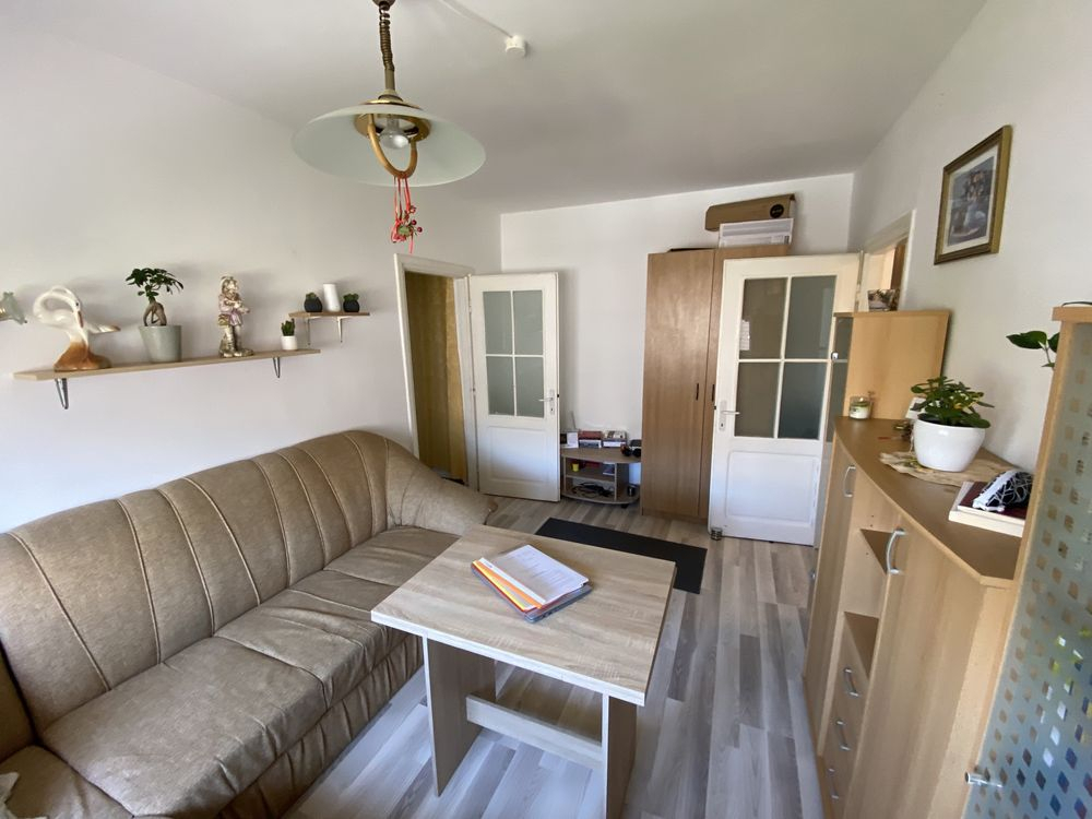 Apartament 2 camere etaj intermediar zona Gemenii