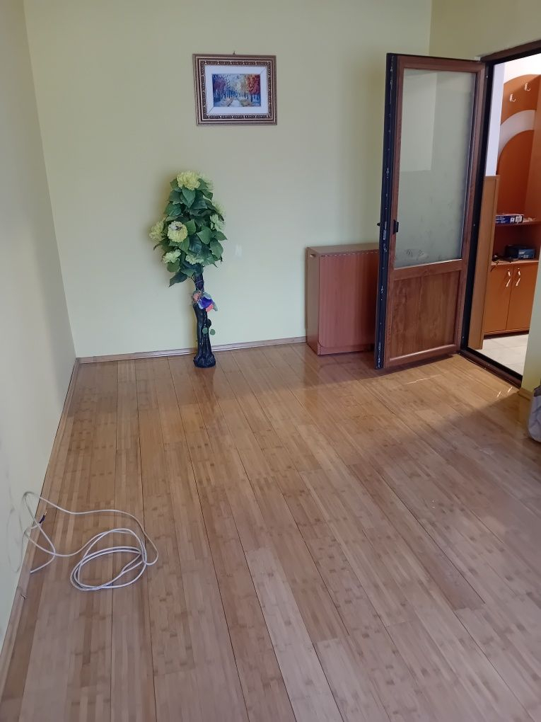 Apartament 2 camere decomandat zona Astra