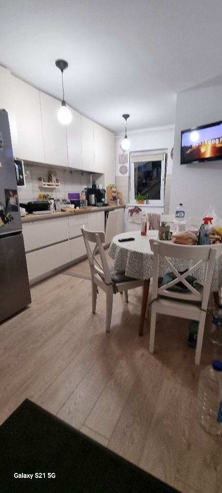 Apartament 3 camere etajul 1