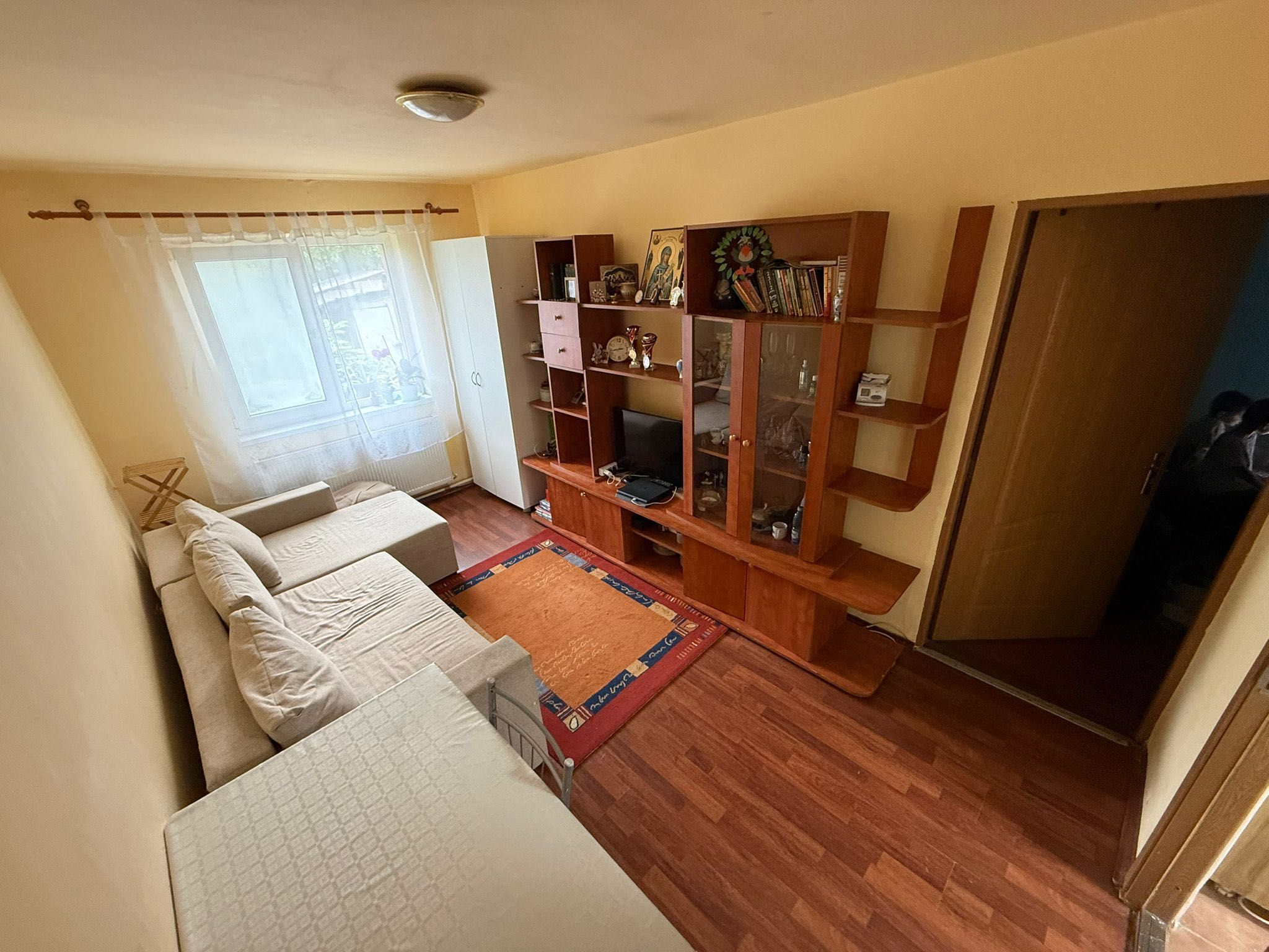 Apartament 2 camere zona Florilor