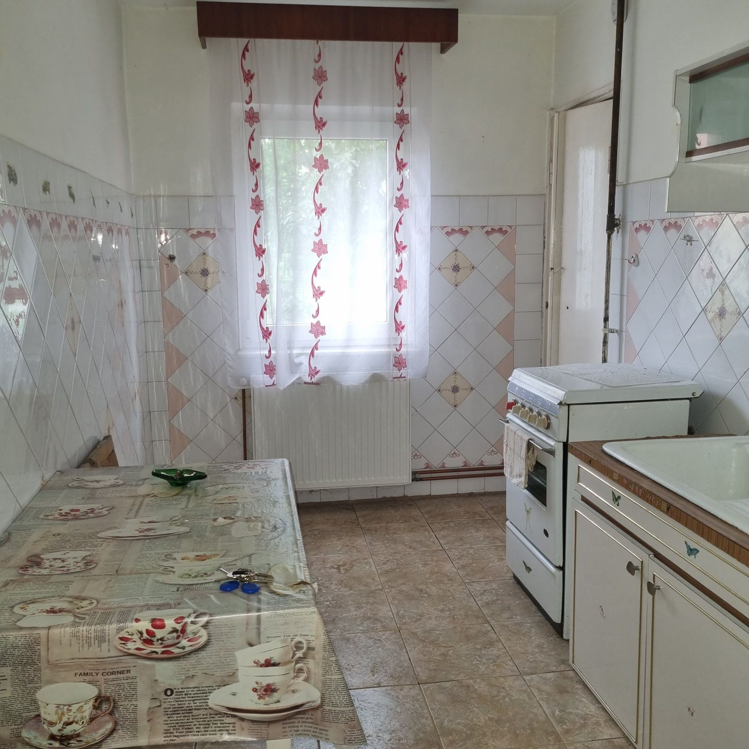 Apartament 3 camere decomandat etajul 1 Triaj