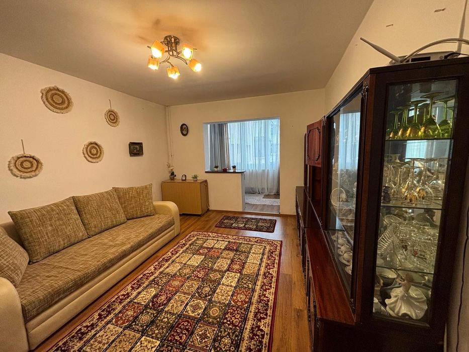 Apartament 3 camere Tractorul