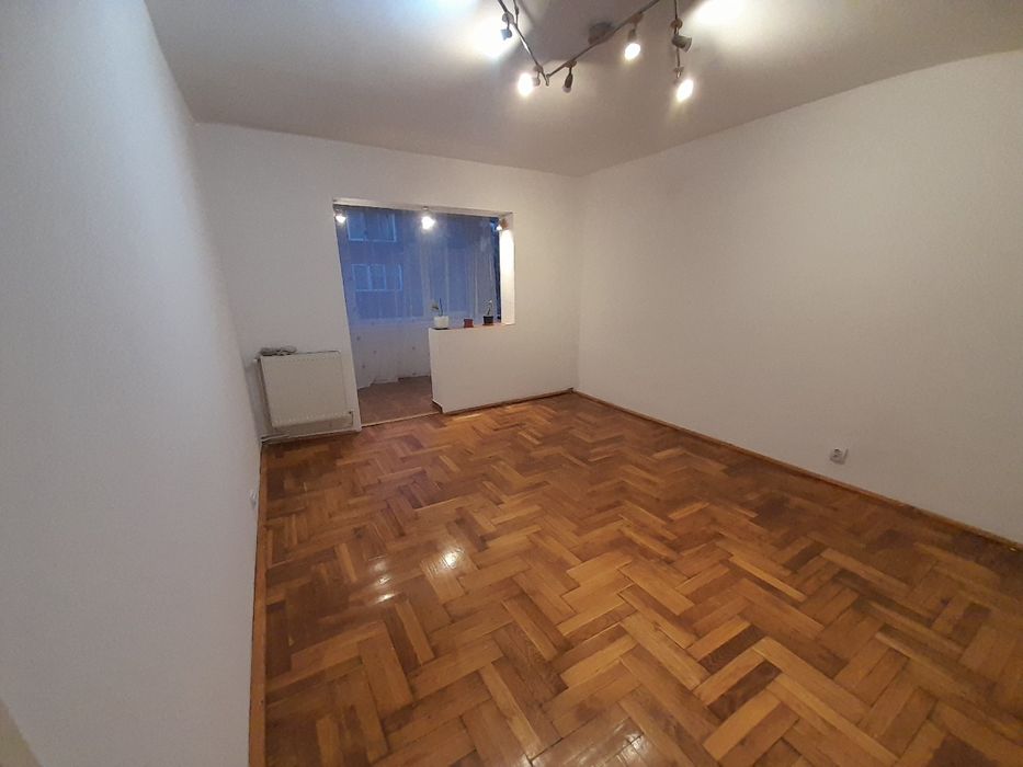 Apartament 2 camere decomandat Bartolomeu