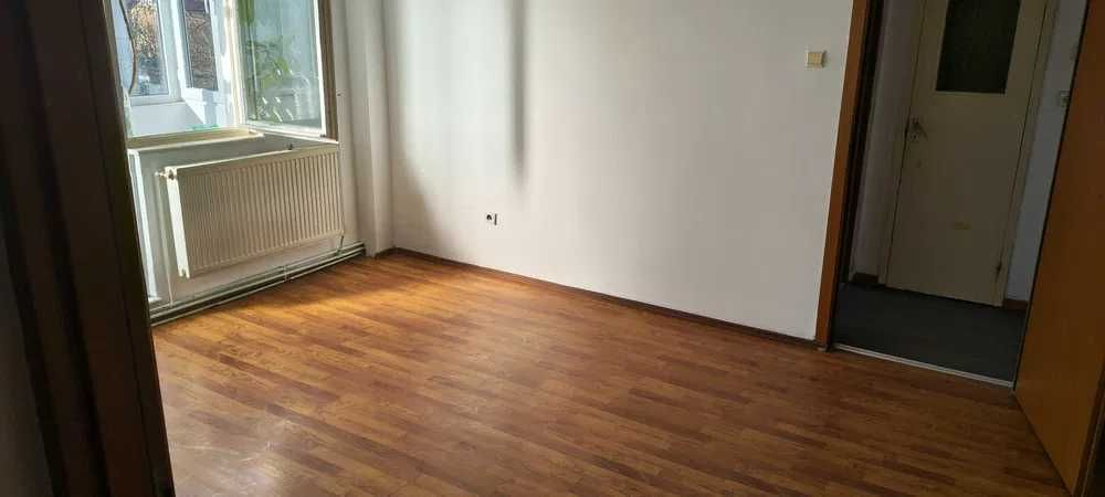 Apartament 2 camere etajul 2 zona Astra