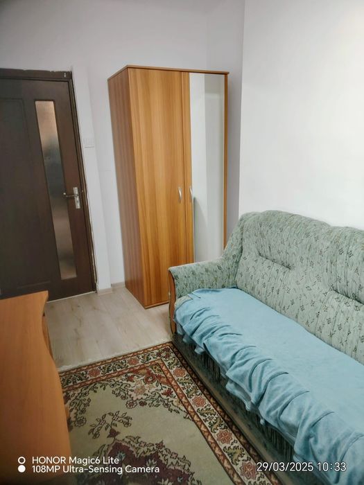 Apartament 2 camere transformat in 3 camere.