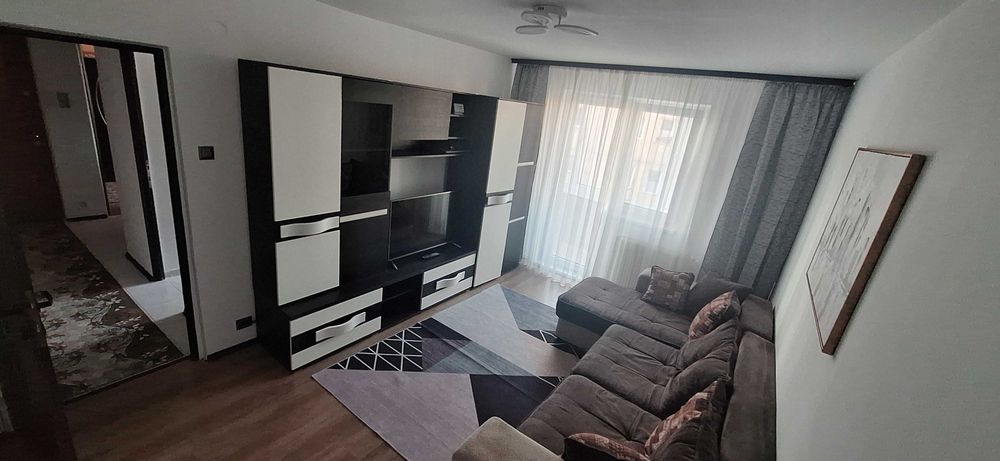 Apartament 2 camere decomandat etajul 2 Tractorul