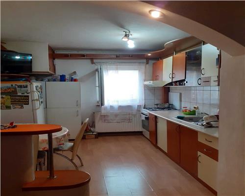 Apartament 2 camere decomandat  Racadau