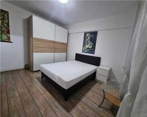 Garsoniera decomandata etajul 2, bloc de apartamente  Garii, Brasov