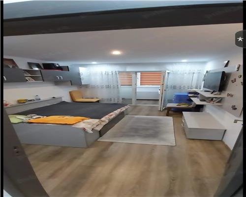 Apartament 3 camere decomandat etajul 2 Calea Bucuresti