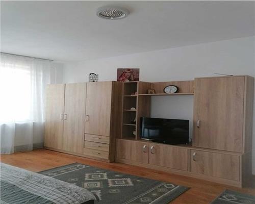 Garsoniera zona Astra