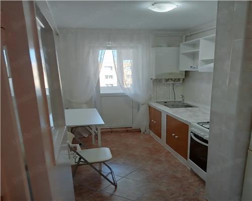 Apartament 3 camere zona Grivitei