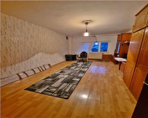 Apartament 3 camere decomandat  Racadau- Parcul Trandafirilor